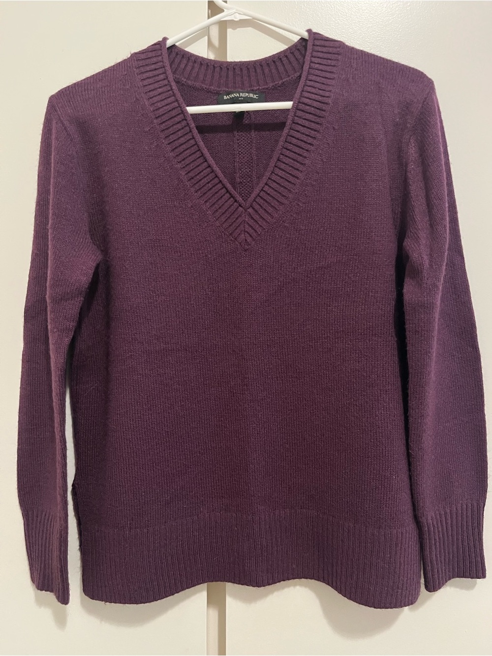 Banana Republic Women's Pullover Sweater V Neck Purple XS